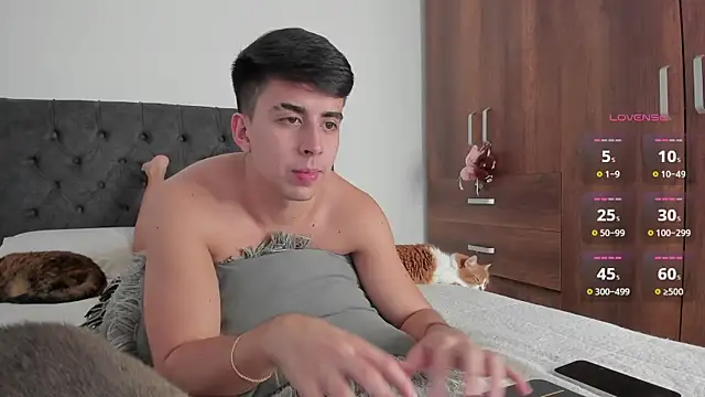 jordanmuskk online show from December 2025 10:38:01 PM