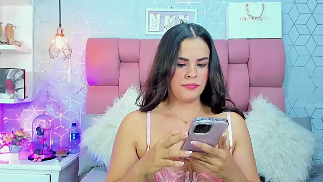 Zoebraham online show from September 2025 08:56:02 PM