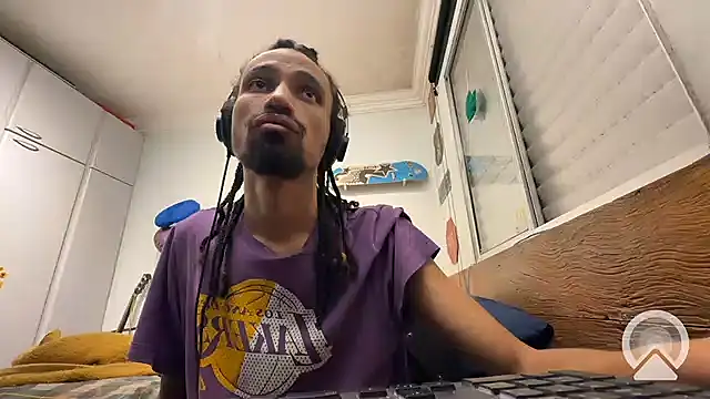 Snapshot of hotcamboy420 chatting on December 2024 04:09:02 AM hotcamboy420 online show from December 2024 04:09:02 AM