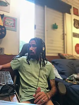 Snapshot of hotcamboy420 chatting on February 2025 08:58:02 PM hotcamboy420 online show from February 2025 08:58:02 PM