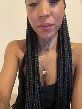 Snapshot of cristal_subin69 chatting on December 2025 01:36:01 AM cristal subin69 online show from December 2025 01:36:01 AM