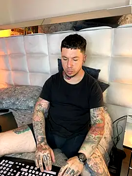 Adam tatto online show from November 2025 01:22:02 AM