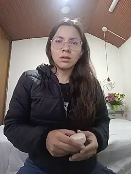 karlamorris  online show from December 2025 01:09:02 PM