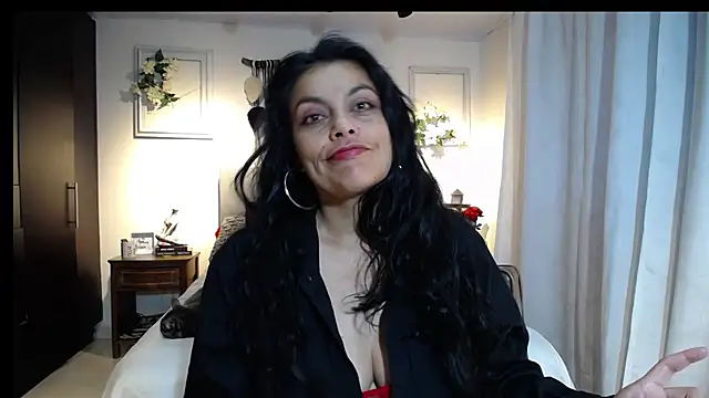 Snapshot of Lust_Mom41 chatting on November 2025 10:31:02 PM Lust Mom41 online show from November 2025 10:31:02 PM