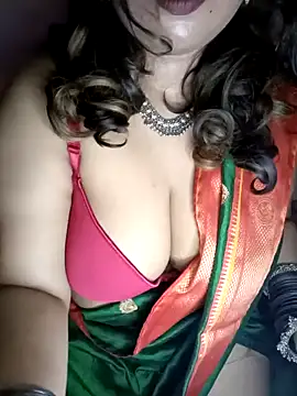 Snapshot of Leo_shreya_888 chatting on December 2024 03:33:02 PM Leo shreya 888 online show from December 2024 03:33:02 PM