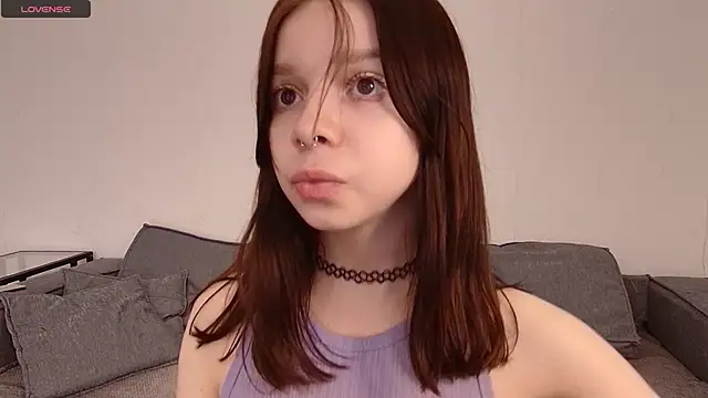 crystal lilith online show from October 2025 07:00:01 PM