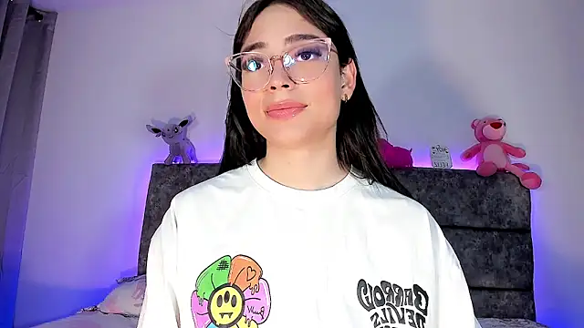 Snapshot of Valentina_Alba chatting on December 2024 12:23:01 AM Valentina Alba online show from December 2024 12:23:01 AM