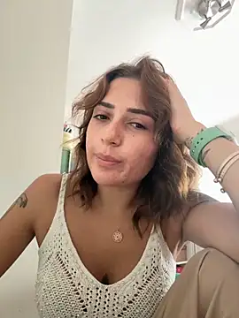 Snapshot of yaprakmericc chatting on September 2025 01:45:02 PM yaprakmericc online show from September 2025 01:45:02 PM