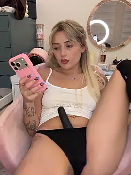 Snapshot of yaprakmericc chatting on October 2025 07:48:02 PM yaprakmericc online show from October 2025 07:48:02 PM