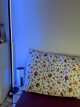 Snapshot of yaprakmericc chatting on November 2025 07:46:02 PM yaprakmericc online show from November 2025 07:46:02 PM