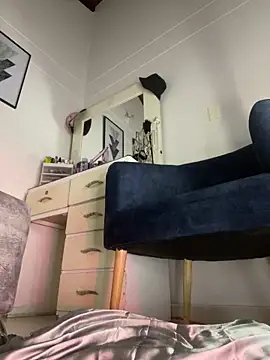 Snapshot of LynnSam_ chatting on December 2024 09:20:02 PM LynnSam online show from December 2024 09:20:02 PM