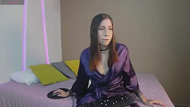 Snapshot of LynnSam_ chatting on February 2025 01:55:01 AM LynnSam online show from February 2025 01:55:01 AM