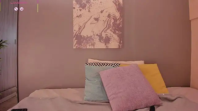 Snapshot of LynnSam_ chatting on October 2025 06:36:01 PM LynnSam online show from October 2025 06:36:01 PM