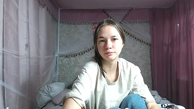 Snapshot of leila_bambi_ chatting on November 2025 12:15:02 PM leila bambi online show from November 2025 12:15:02 PM