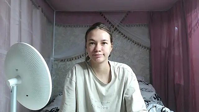 Snapshot of leila_bambi_ chatting on November 2025 12:49:01 PM leila bambi online show from November 2025 12:49:01 PM