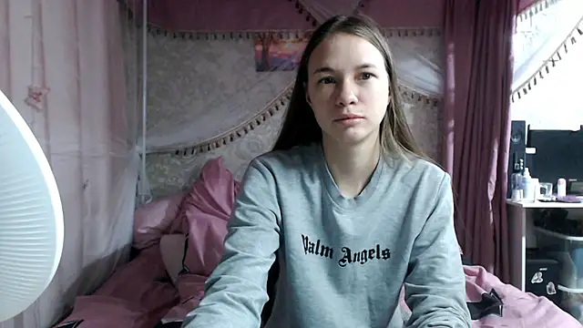 Snapshot of leila_bambi_ chatting on December 2025 07:31:01 PM leila bambi online show from December 2025 07:31:01 PM