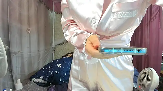 leila bambi  online show from March 2026 07:15:01 AM