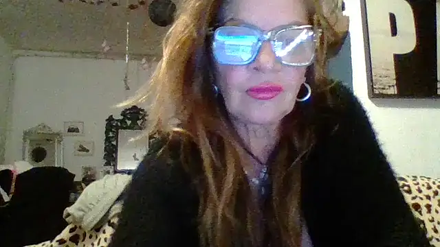 gildamilf online show from October 2025 07:59:01 PM