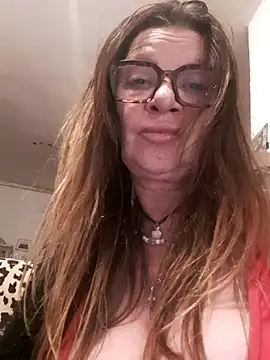 gildamilf online show from November 2025 11:59:01 PM