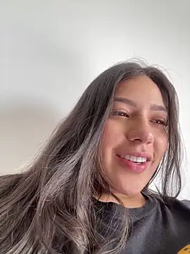 Snapshot of Latina_vanessa chatting on December 2025 07:53:02 PM Latina vanessa online show from December 2025 07:53:02 PM