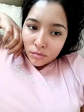 Snapshot of Zetrionn chatting on December 2024 07:11:01 PM Zetrionn online show from December 2024 07:11:01 PM