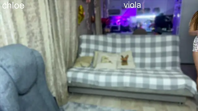 Snapshot of ChloeMillerMeow chatting on October 2025 07:23:01 PM ChloeMillerMeow online show from October 2025 07:23:01 PM