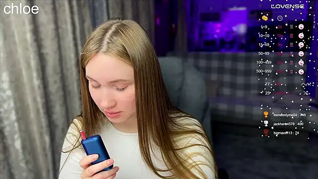 Snapshot of ChloeMillerMeow chatting on November 2025 08:32:01 PM ChloeMillerMeow online show from November 2025 08:32:01 PM