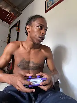 Larry-n-clouds online show from January 2026 05:28:02 PM