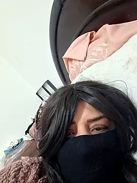 Snapshot of Rozittaa chatting on December 2024 01:22:01 AM Rozittaa online show from December 2024 01:22:01 AM