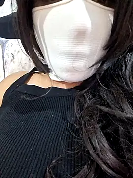 Snapshot of Rozittaa chatting on March 2025 06:00:02 PM Rozittaa online show from March 2025 06:00:02 PM