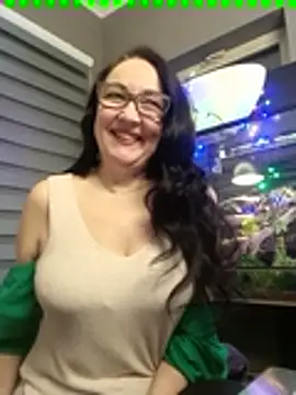 Snapshot of CamilleDesire chatting on January 2025 05:30:02 PM CamilleDesire online show from January 2025 05:30:02 PM
