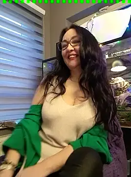 Snapshot of CamilleDesire chatting on February 2025 04:59:02 PM CamilleDesire online show from February 2025 04:59:02 PM