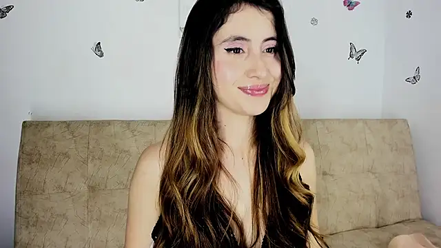 Snapshot of Nicol_Swift_ chatting on December 2024 06:10:02 AM Nicol Swift online show from December 2024 06:10:02 AM