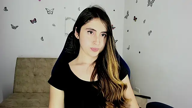 Snapshot of Nicol_Swift_ chatting on January 2025 05:41:02 AM Nicol Swift online show from January 2025 05:41:02 AM