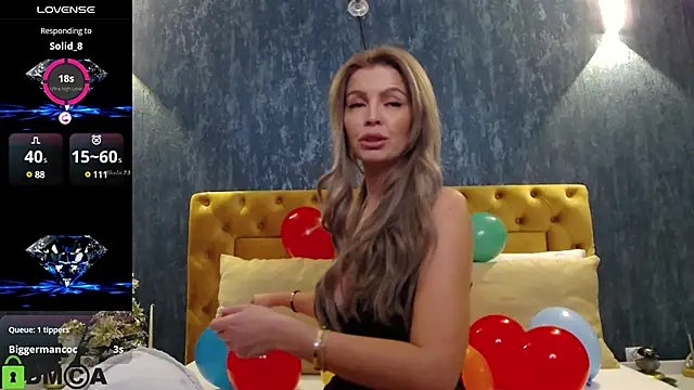 Snapshot of EvaDiamondXX chatting on December 2024 06:08:01 PM EvaDiamondXX online show from December 2024 06:08:01 PM