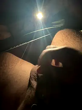 Snapshot of AreiasTuga chatting on November 2025 11:05:01 PM AreiasTuga online show from November 2025 11:05:01 PM