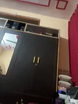 Snapshot of mrtoy121 chatting on December 2024 05:37:01 PM mrtoy121 online show from December 2024 05:37:01 PM