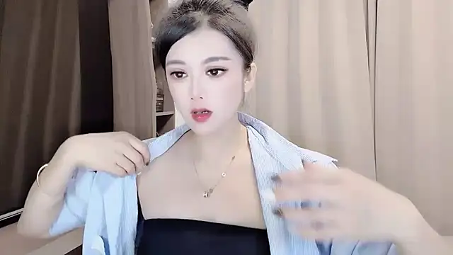 Snapshot of VIWVI chatting on September 2025 05:07:01 AM VIWVI online show from September 2025 05:07:01 AM