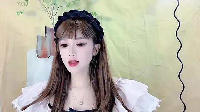 Snapshot of VIWVI chatting on September 2025 04:28:01 AM VIWVI online show from September 2025 04:28:01 AM