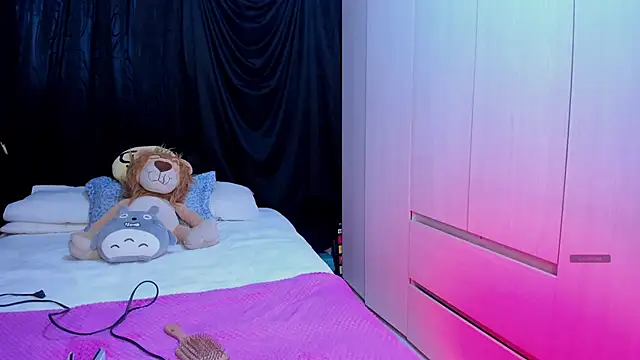 Karla hernandez  online show from April 2026 11:02:01 AM