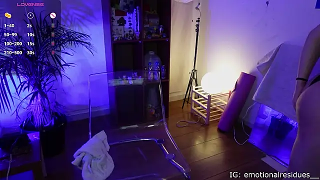 droolingdollfacee online show from December 2025 10:17:02 PM