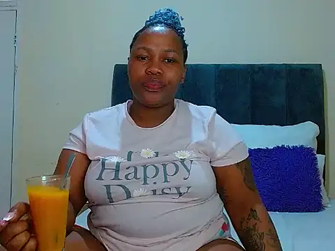 curvycloe1 online show from November 2025 04:37:01 AM