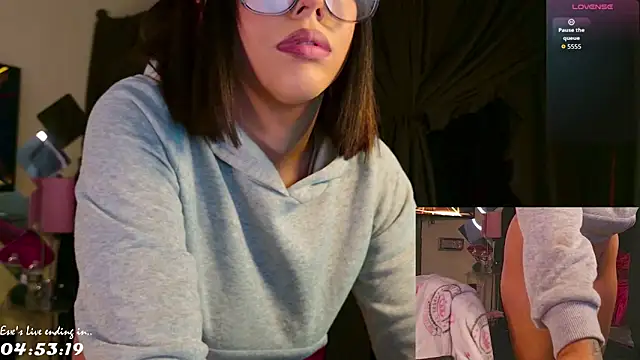 Aubreyessex online show from March 2026 12:38:01 AM