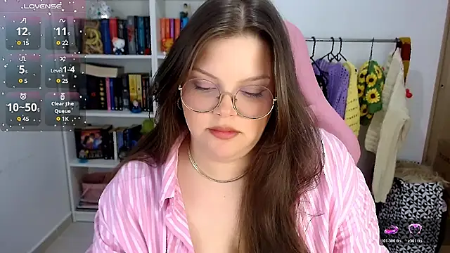 Snapshot of Gabiwaifu chatting on November 2025 04:55:02 AM Gabiwaifu online show from November 2025 04:55:02 AM