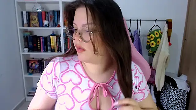 Snapshot of Gabiwaifu chatting on November 2025 08:52:02 PM Gabiwaifu online show from November 2025 08:52:02 PM