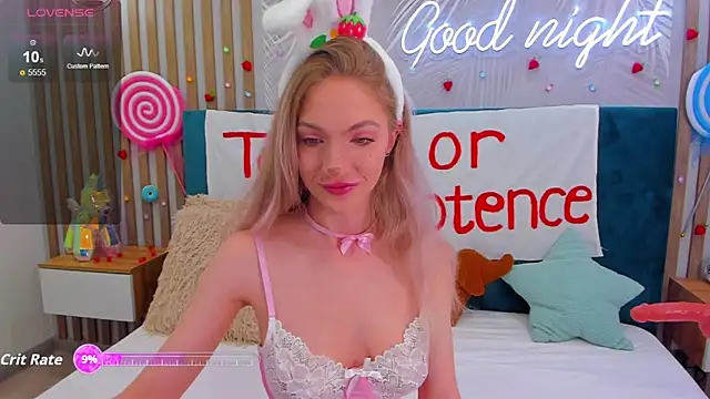 Emilly Hart online show from October 2025 02:48:01 AM