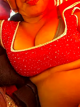 Snapshot of Priya_Bong chatting on January 2025 08:03:01 AM Priya Bong online show from January 2025 08:03:01 AM