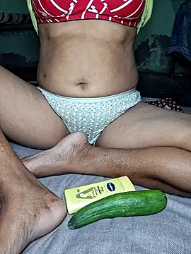 Snapshot of Priya_Bong chatting on October 2025 02:59:01 AM Priya Bong online show from October 2025 02:59:01 AM