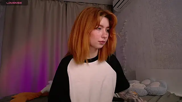 Evaa Moonn  online show from September 2025 11:09:01 AM