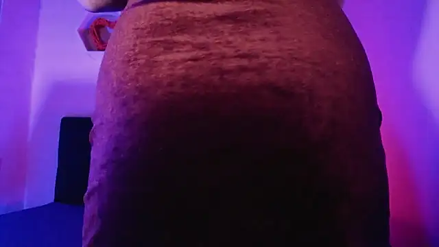 Snapshot of AnnaliOlsenX chatting on January 2025 07:55:01 PM AnnaliOlsenX online show from January 2025 07:55:01 PM